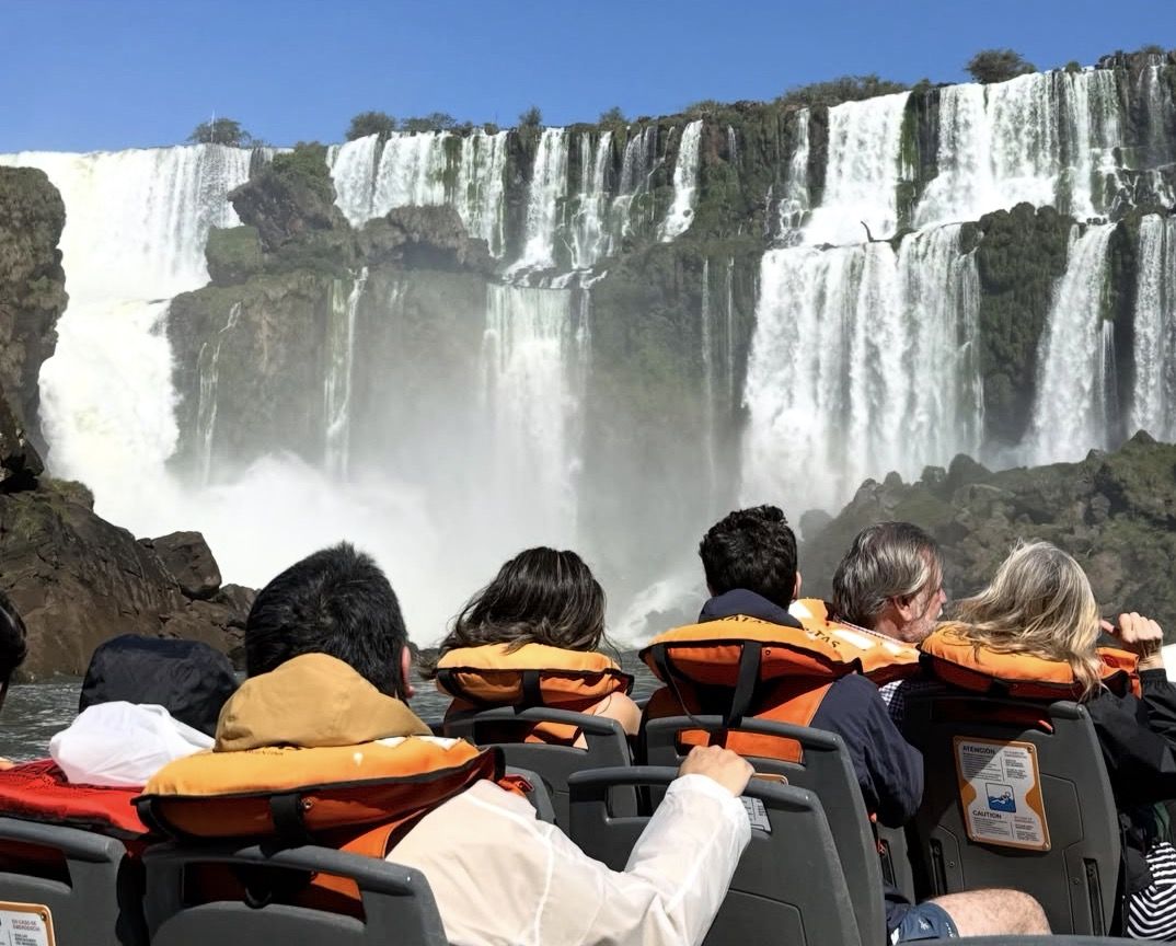 Full Day tour Argentinean Iguazú Falls with Jungle Adventure